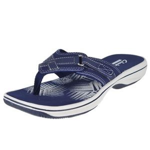 NWT Clarks Breeze Sea, Navy Sandals, size 8.